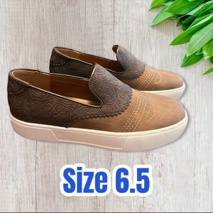 volatile women's expulsion fashion sneaker